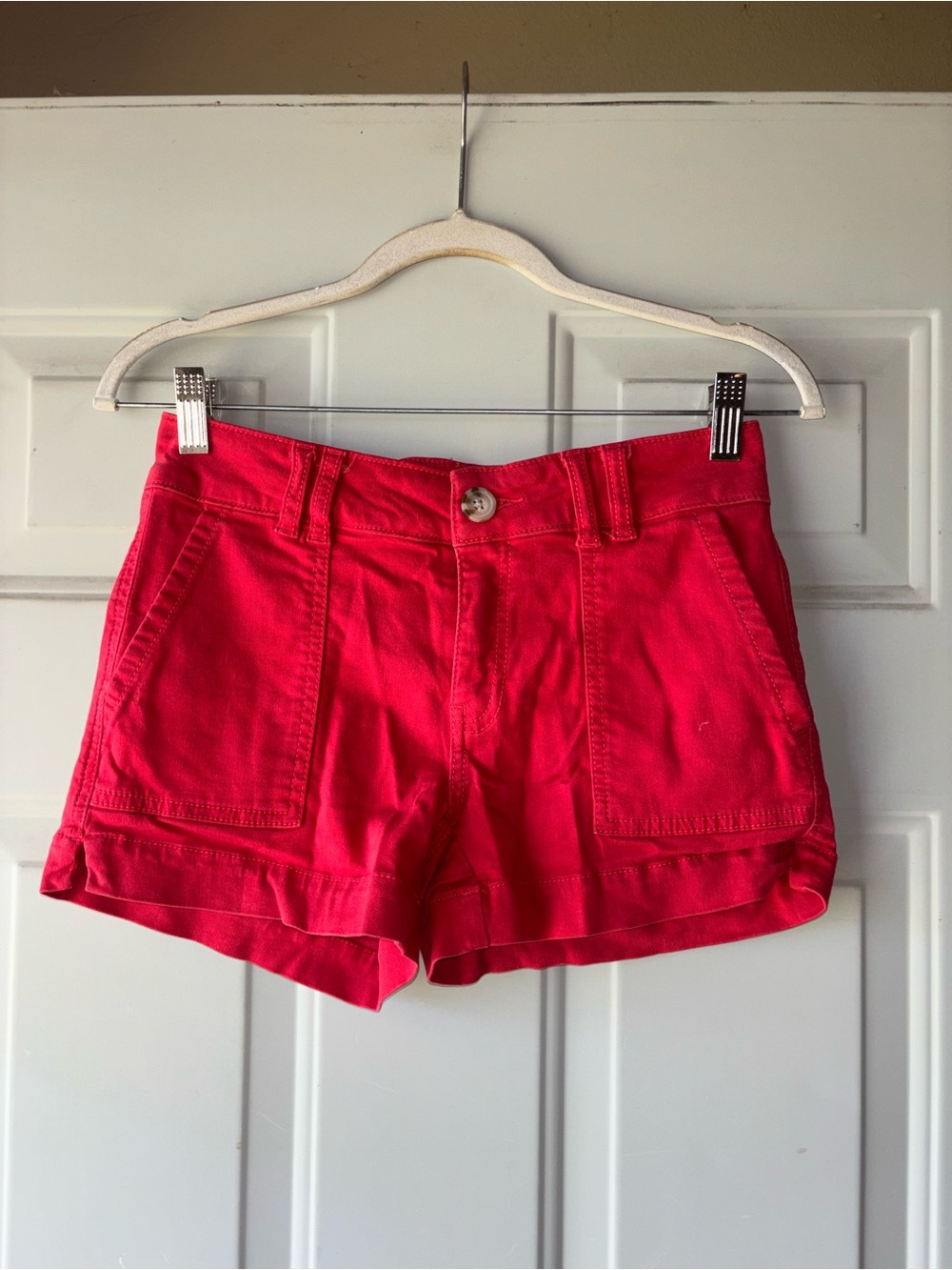 BKE red shorts size 23
